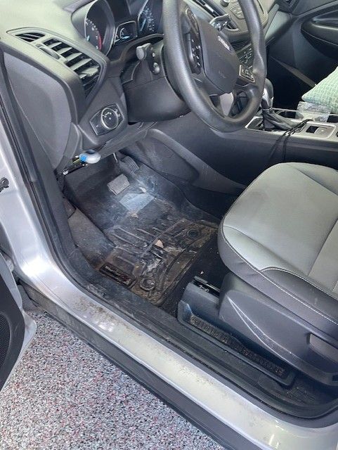 Escort interior detail before