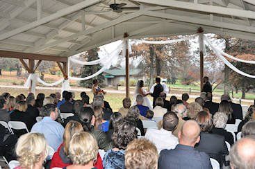 Wedding attended by many people