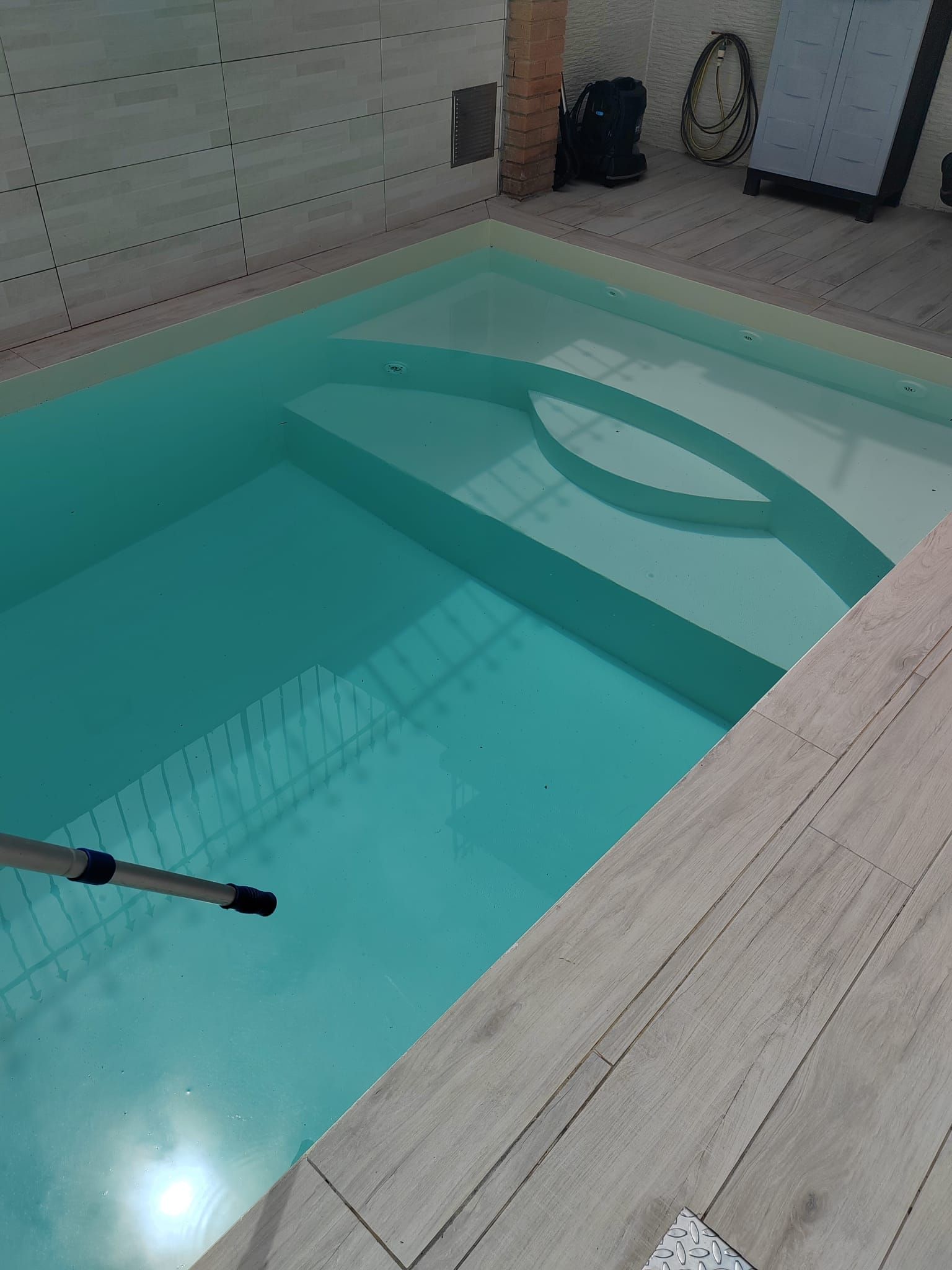 pavimentazione in resina realizzata per una cucina