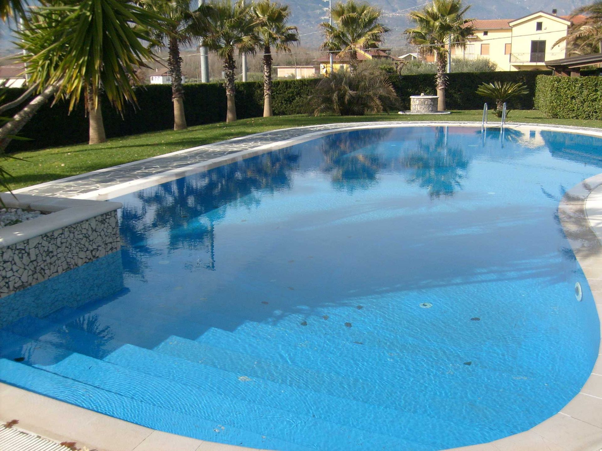 piscina con rivestimento interno - impermeabilizzanti salerno