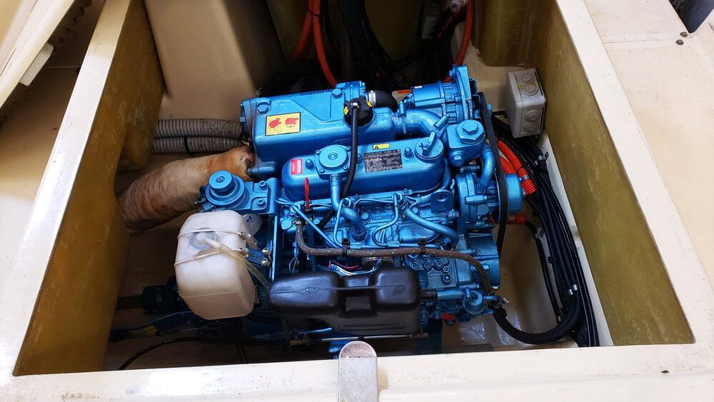 A Blue Engine is Sitting Inside of a Boat — ElectroMech Machine in Woolner, NT