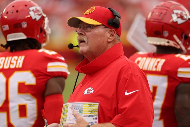 Chiefs' Andy Reid provides Skyy Moore, Jody Fortson injury updates