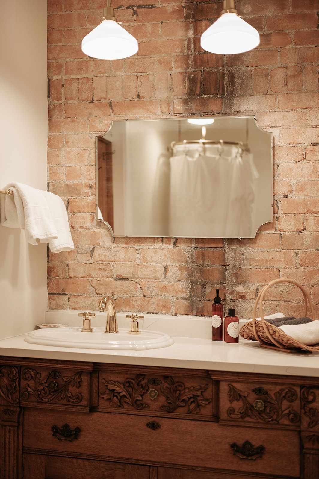 The Gable House has private bathrooms and shared bathrooms available