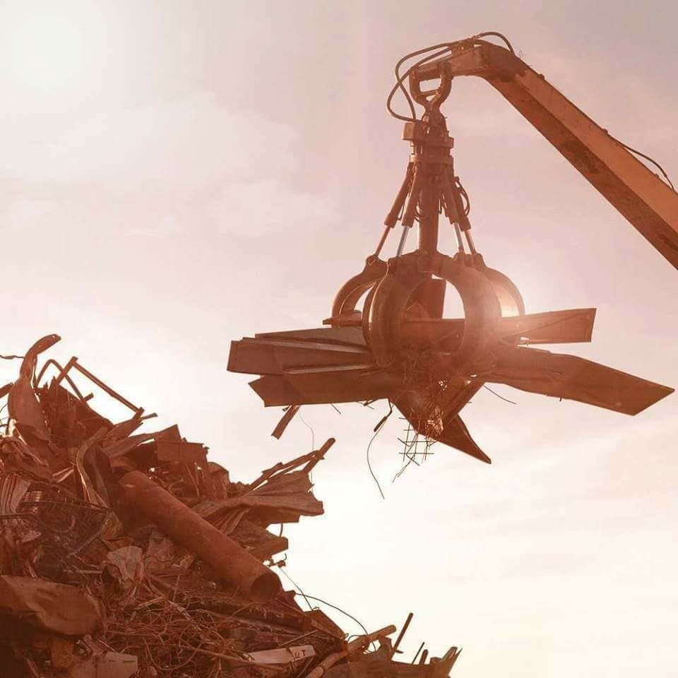 recupero di rottami ferrosi da rottamare