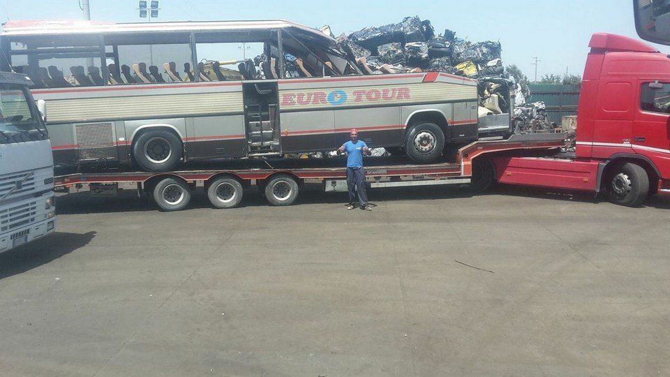 trasporto pullman da rottamare