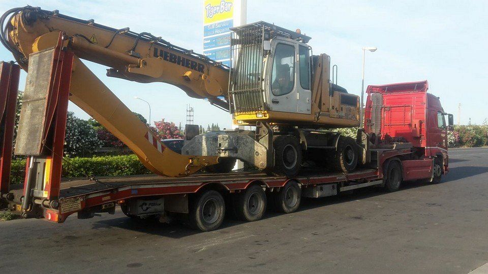 macchinario per il recupero e il trasporto di rifiuti