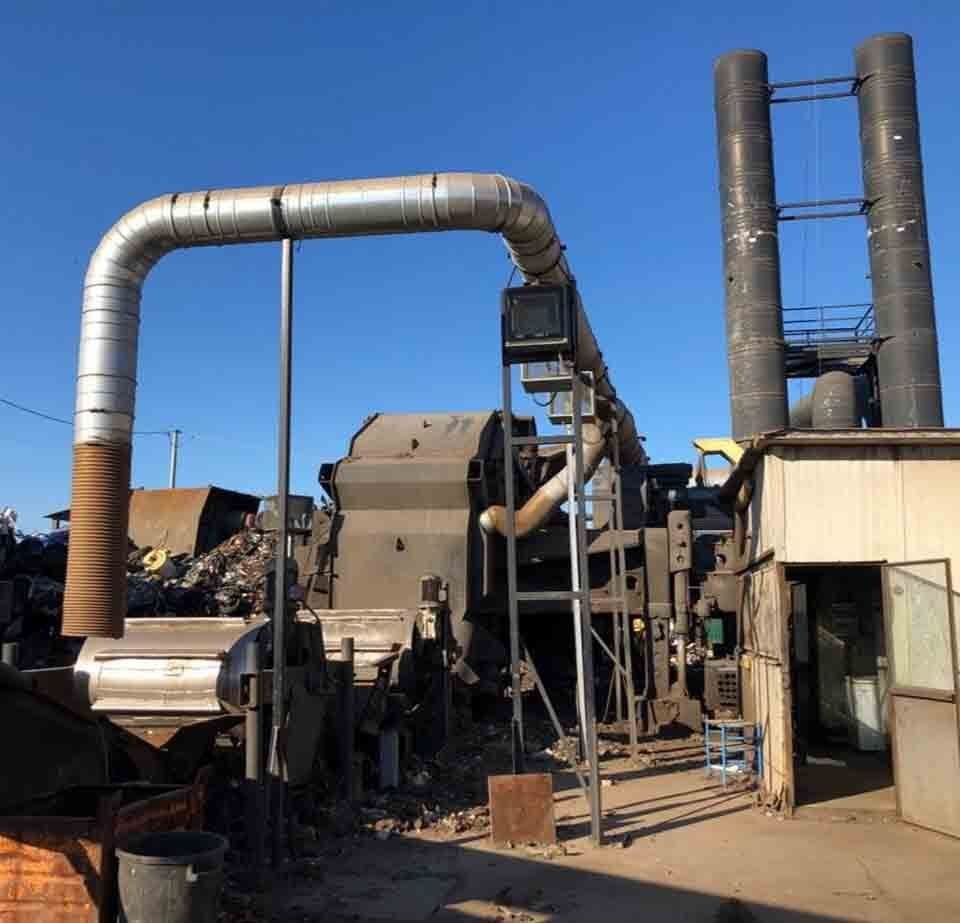 area di stoccaggio rifiuti metallici