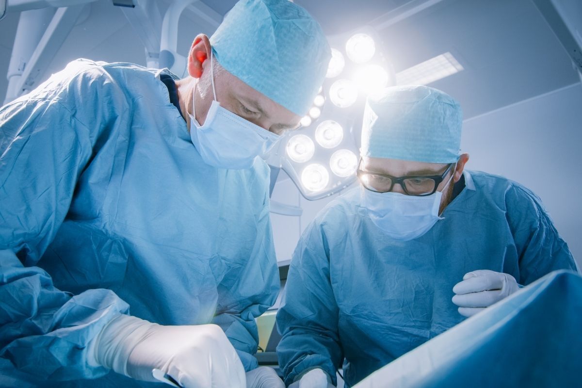 cirurgia-tendao-aquiles-dr-ivan-giarola-ortopedista-pe-sao-paulo