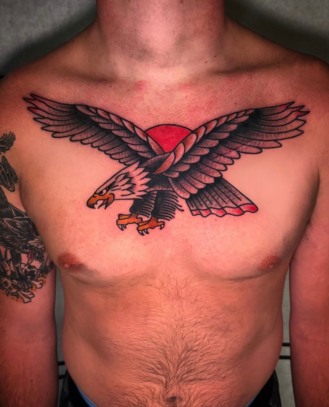 Traditional-chest-eagle-tattoo-best-tattoo-shop-Wahiawa-flash-tattoo-walk-in-tattoo-shop-near-me-Wahiawa-American-made-tattoo