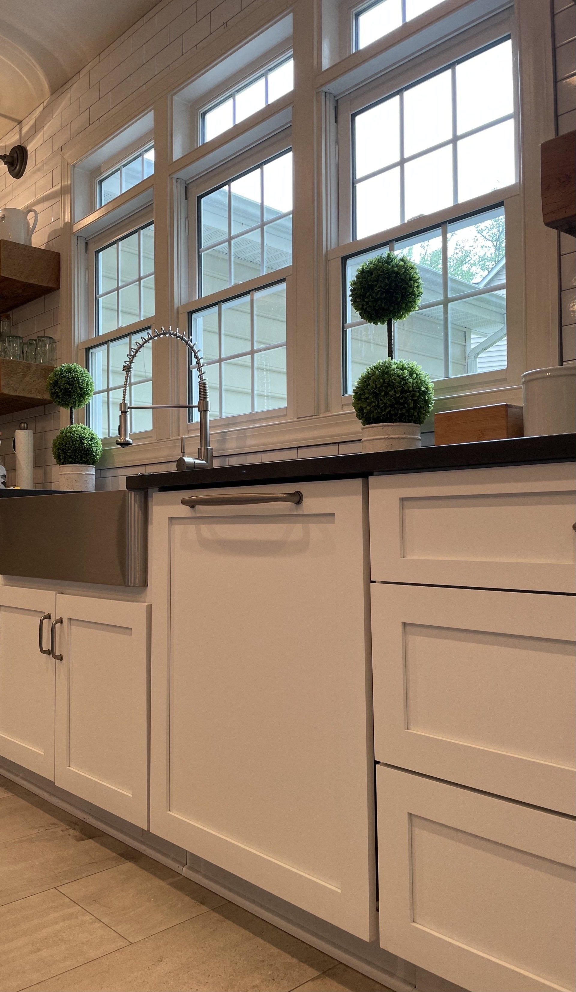 Kitchen Cleaning -  Sandy Spring, Maryland - Star Maids Cleaning Solutions