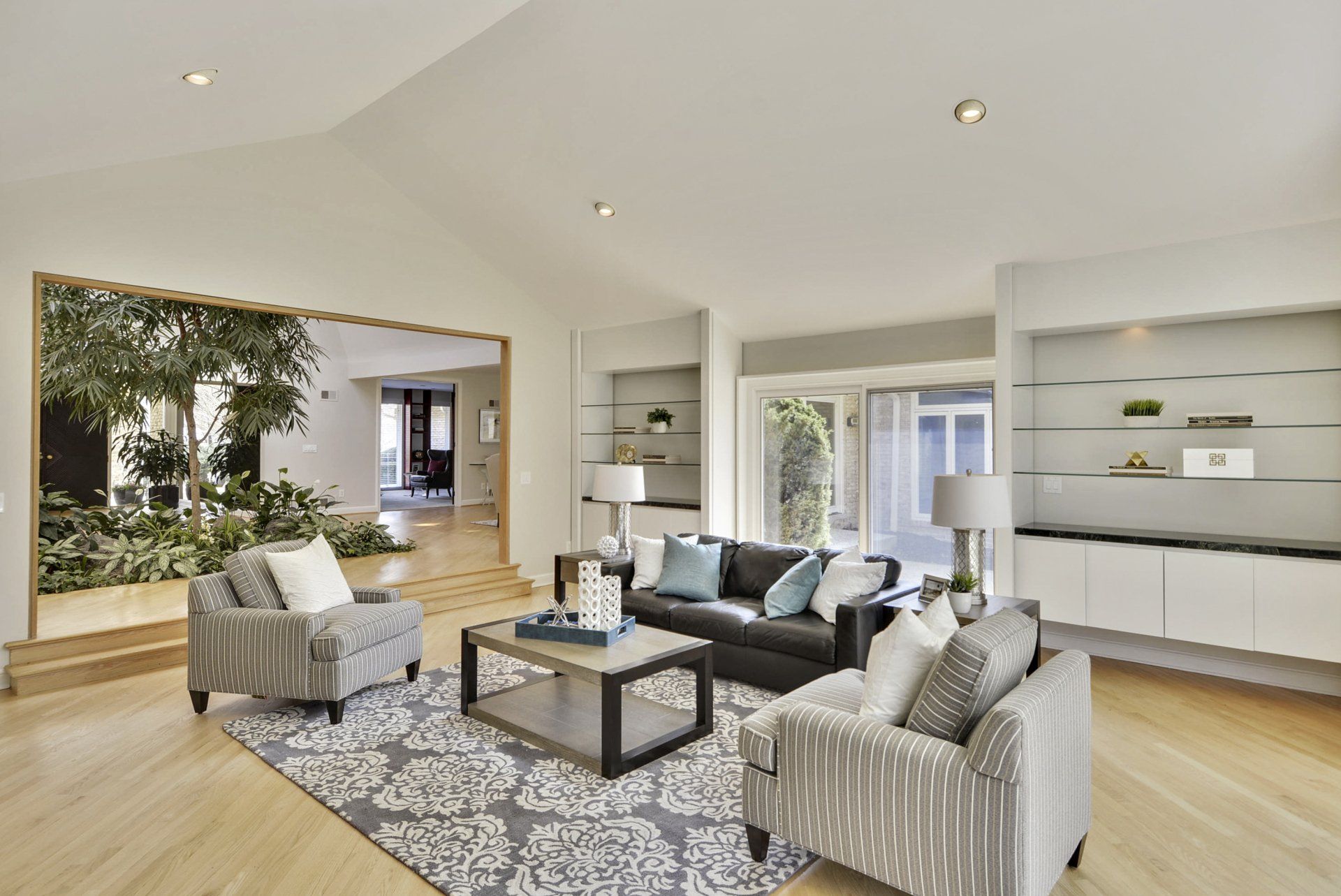 Main Level Family Room - Olney, Maryland - Star Maids Cleaning Solutions LLC