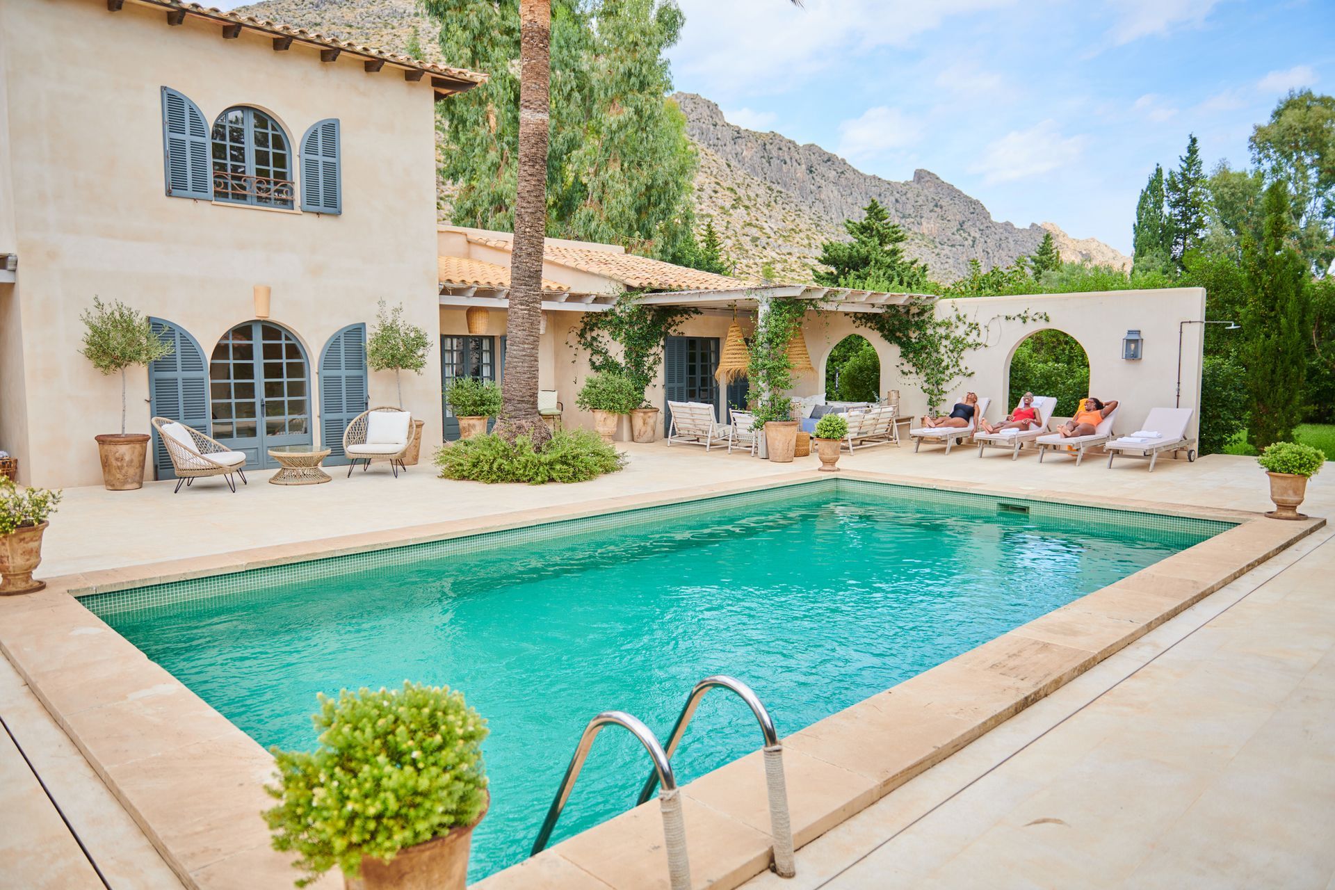 Luxury spanish summer residence with beautiful garden and swimming pool.