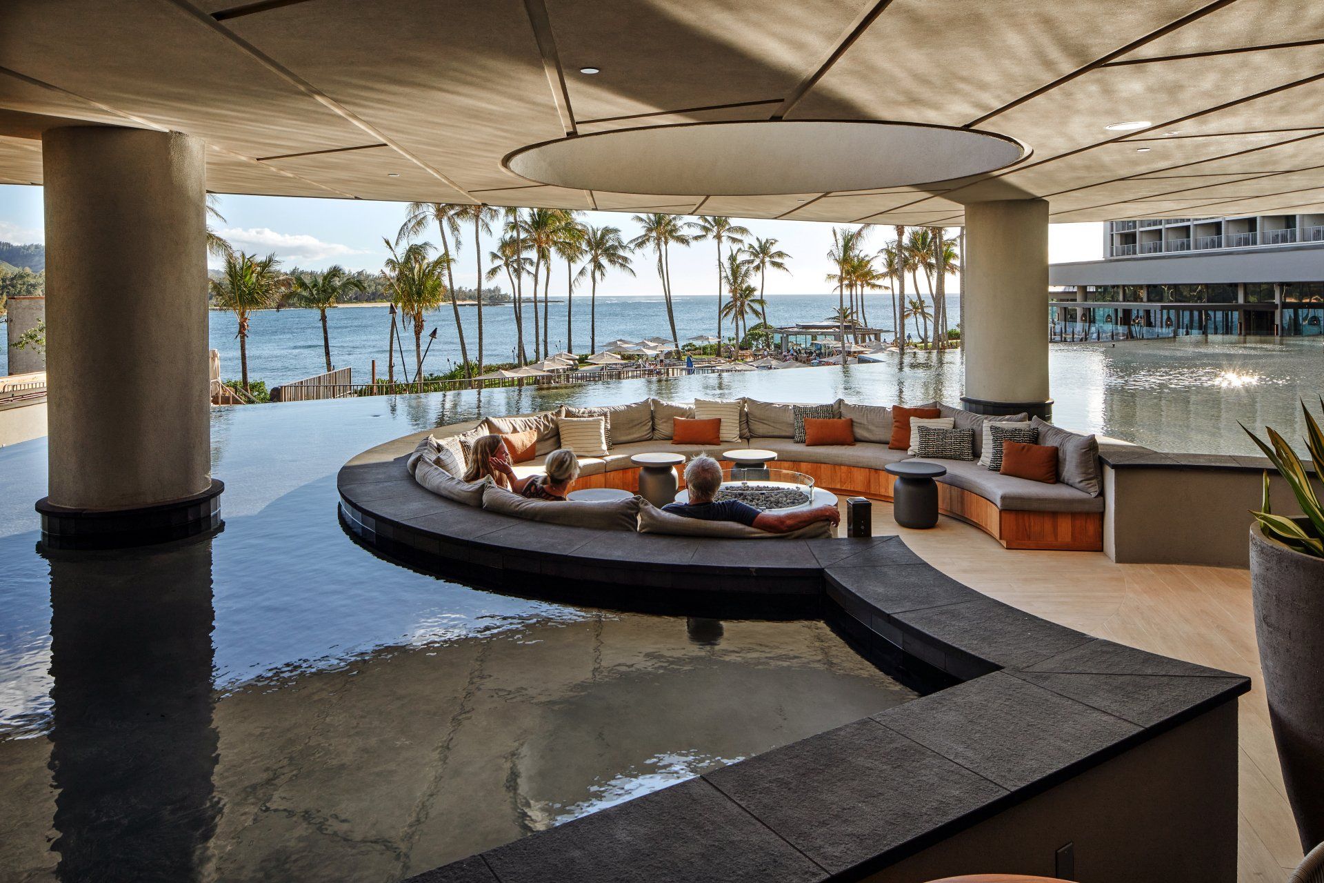 Oculus - Oahu HI - Pacific AquaScapes