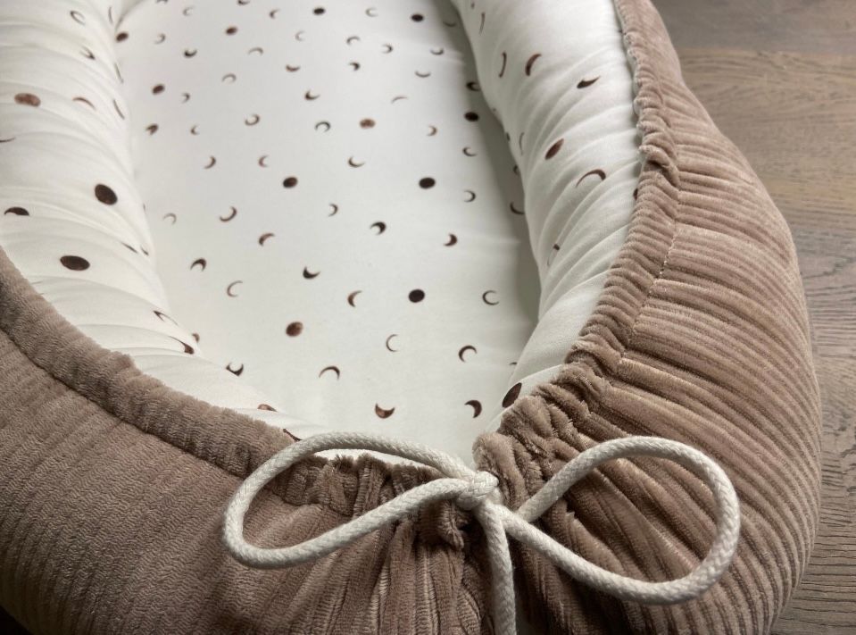 Babynestje donker beige moon