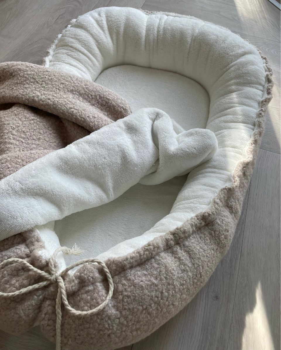 Babynestje bouclé beige