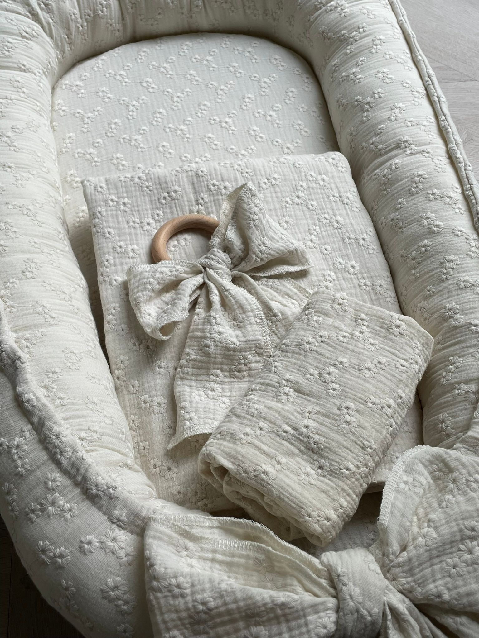 Bijtring grote strik Daisy