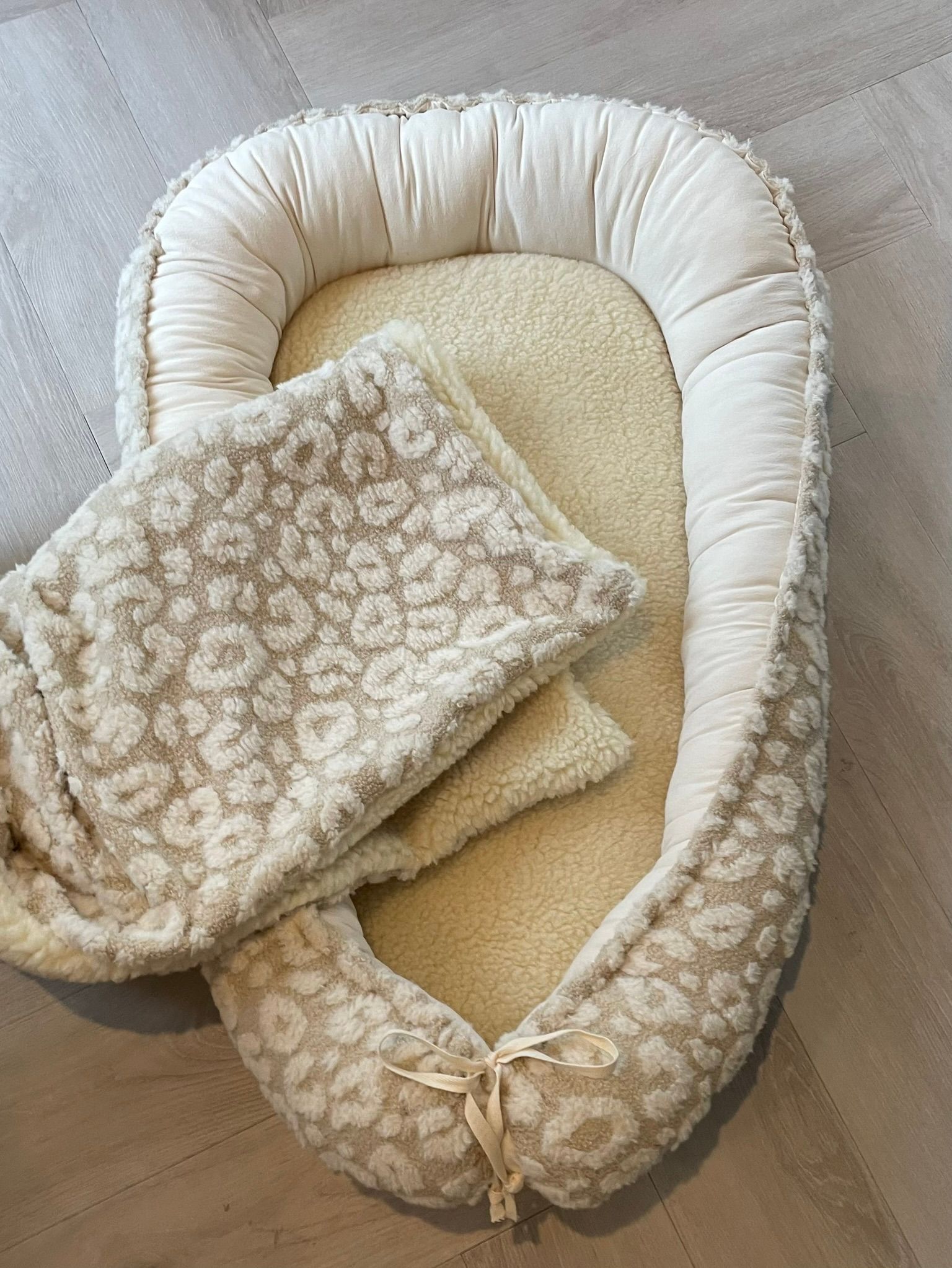 Babynestje wol cheetah