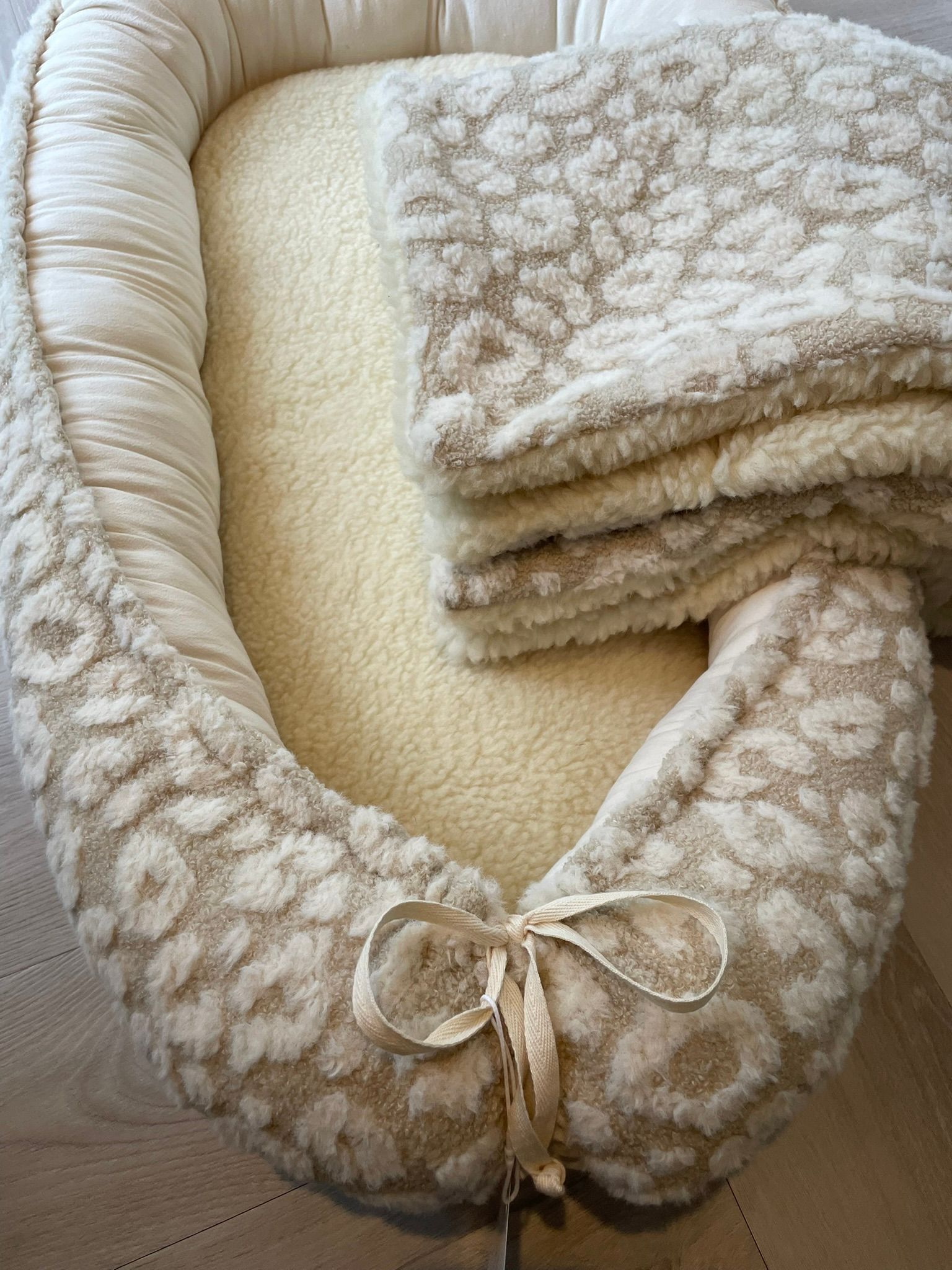 Babynestje wol cheetah