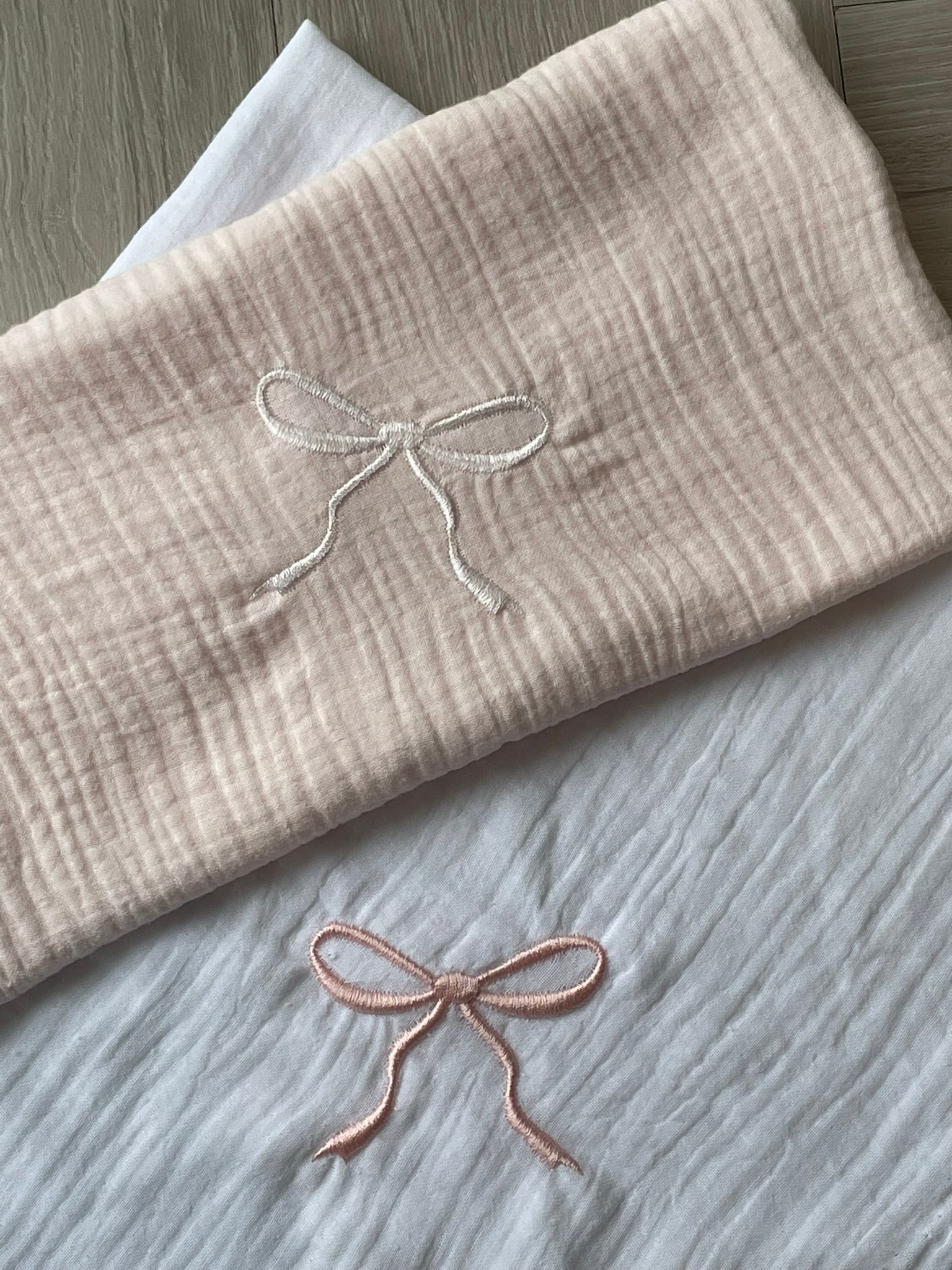 Swaddle hydrofiele doek strik  roze