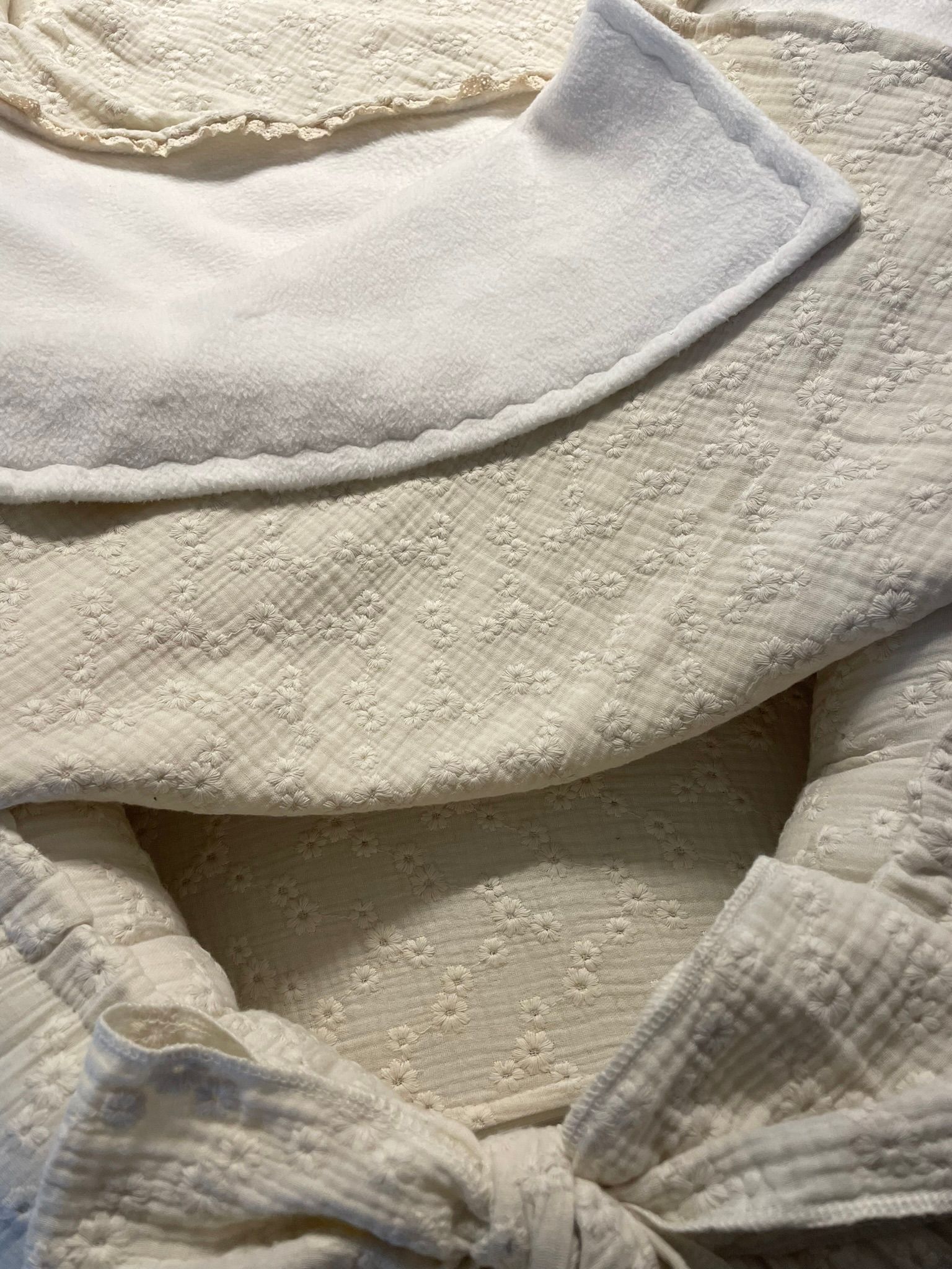 Dekentje katoen fleece embroidery