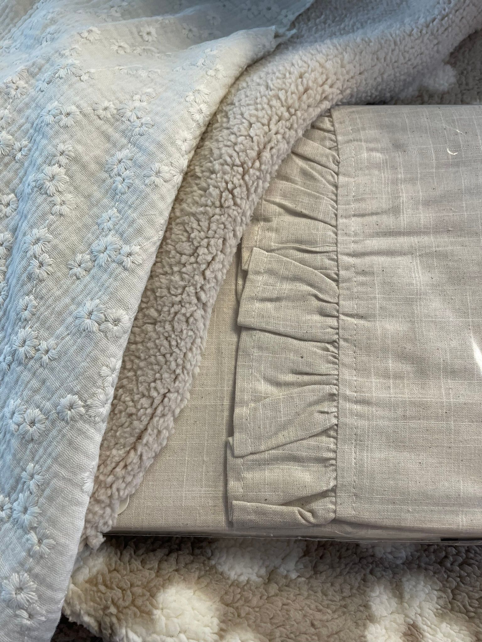 Laken ruffle natural Jollein -gratis personaliseren-