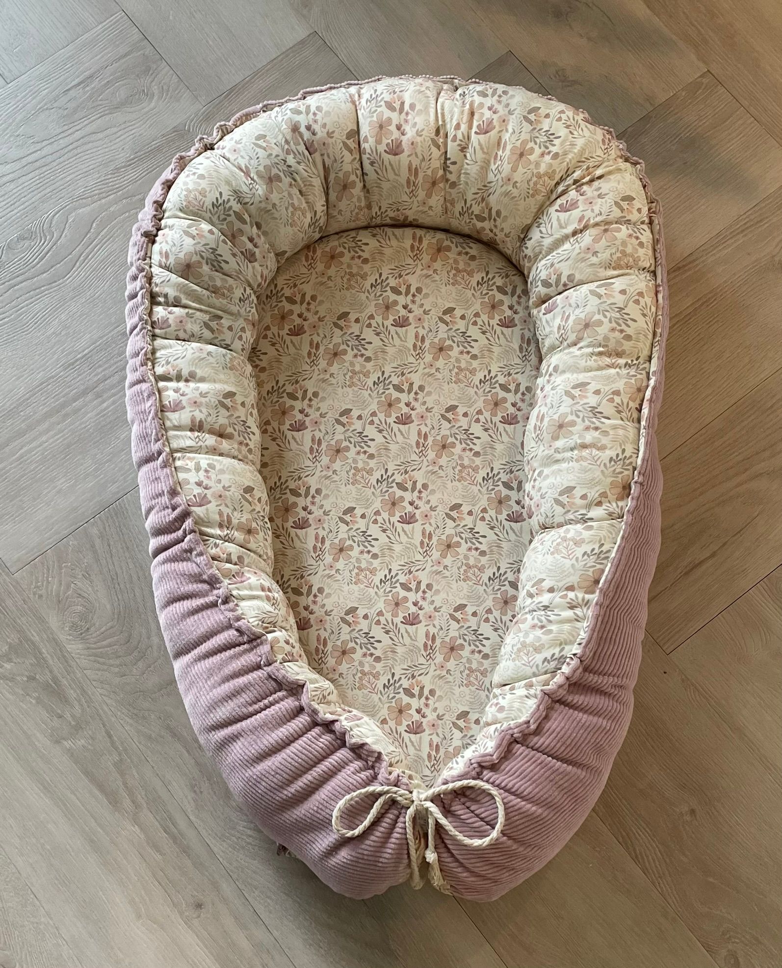 Babynestje lieve bloemetjes