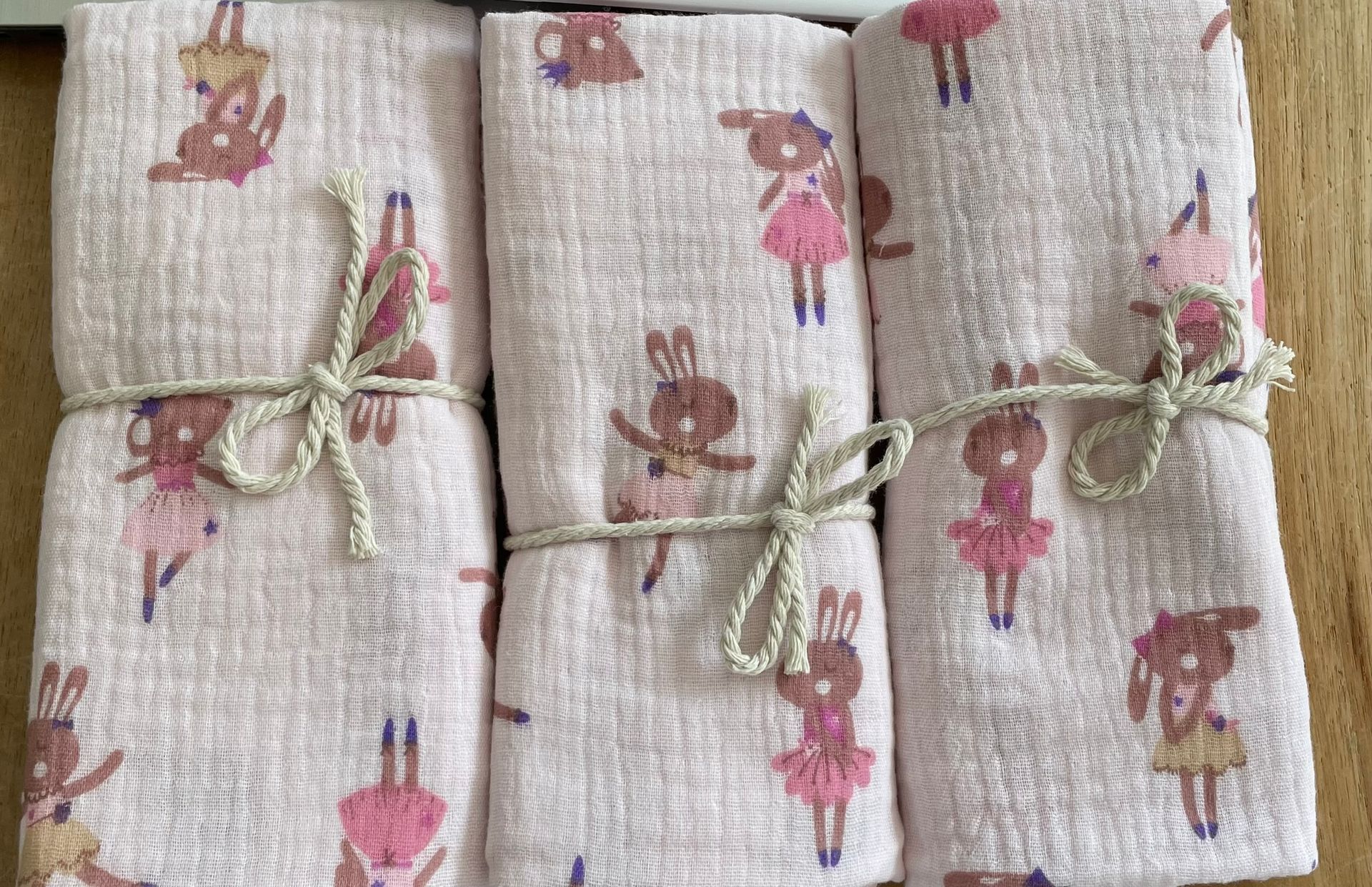 Swaddle hydrofiele doek  pink ballerina