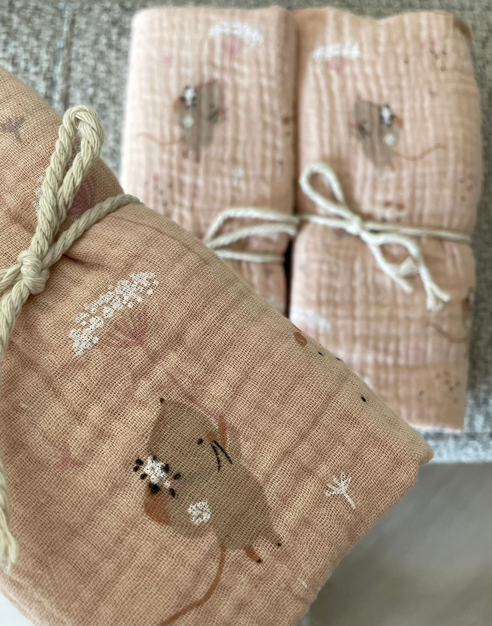 Swaddle hydrofiele doek  pluisbloem muisjes