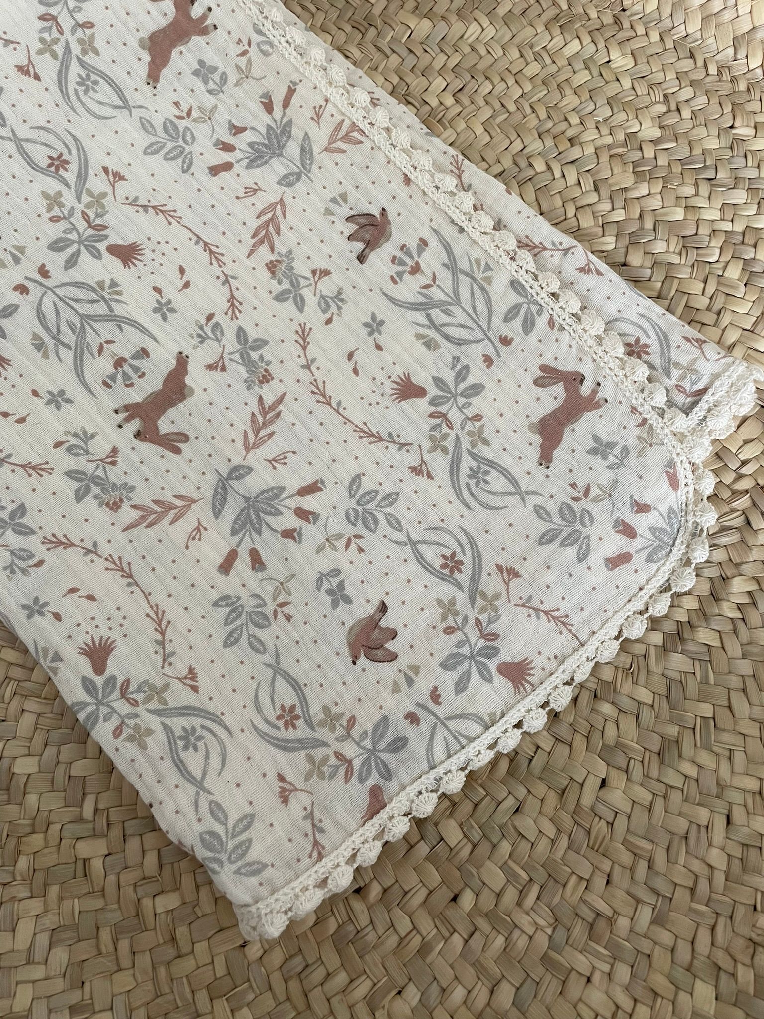 Swaddle hydrofiele doek konijntjes bolletjes kant