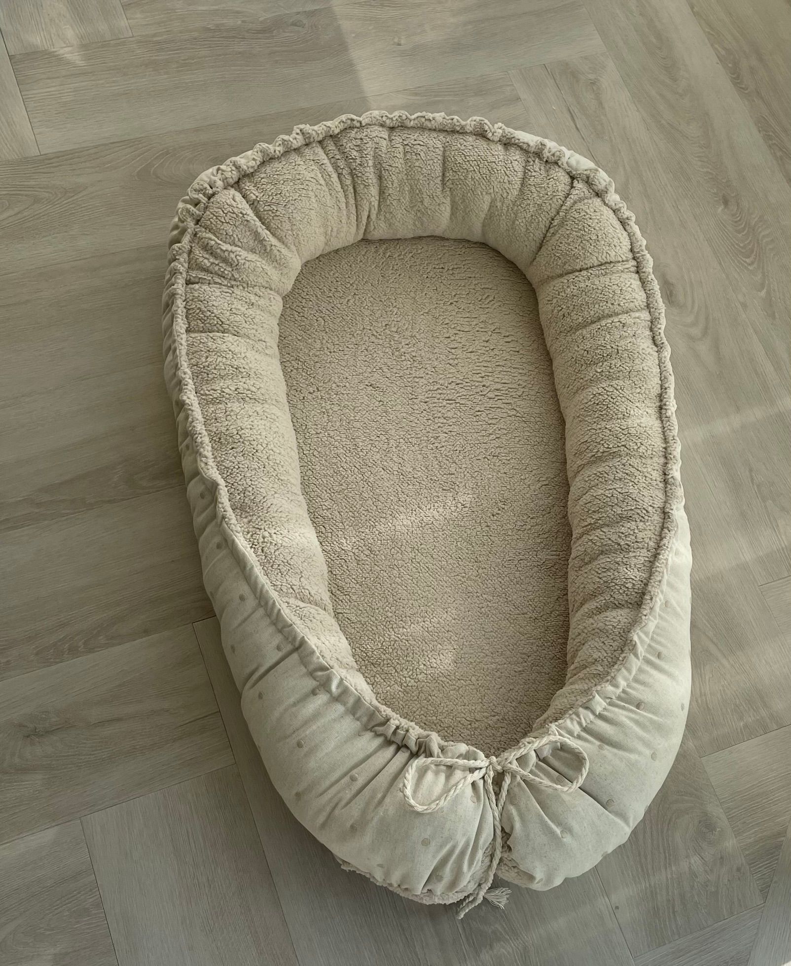 Babynestje viscose linnen dots