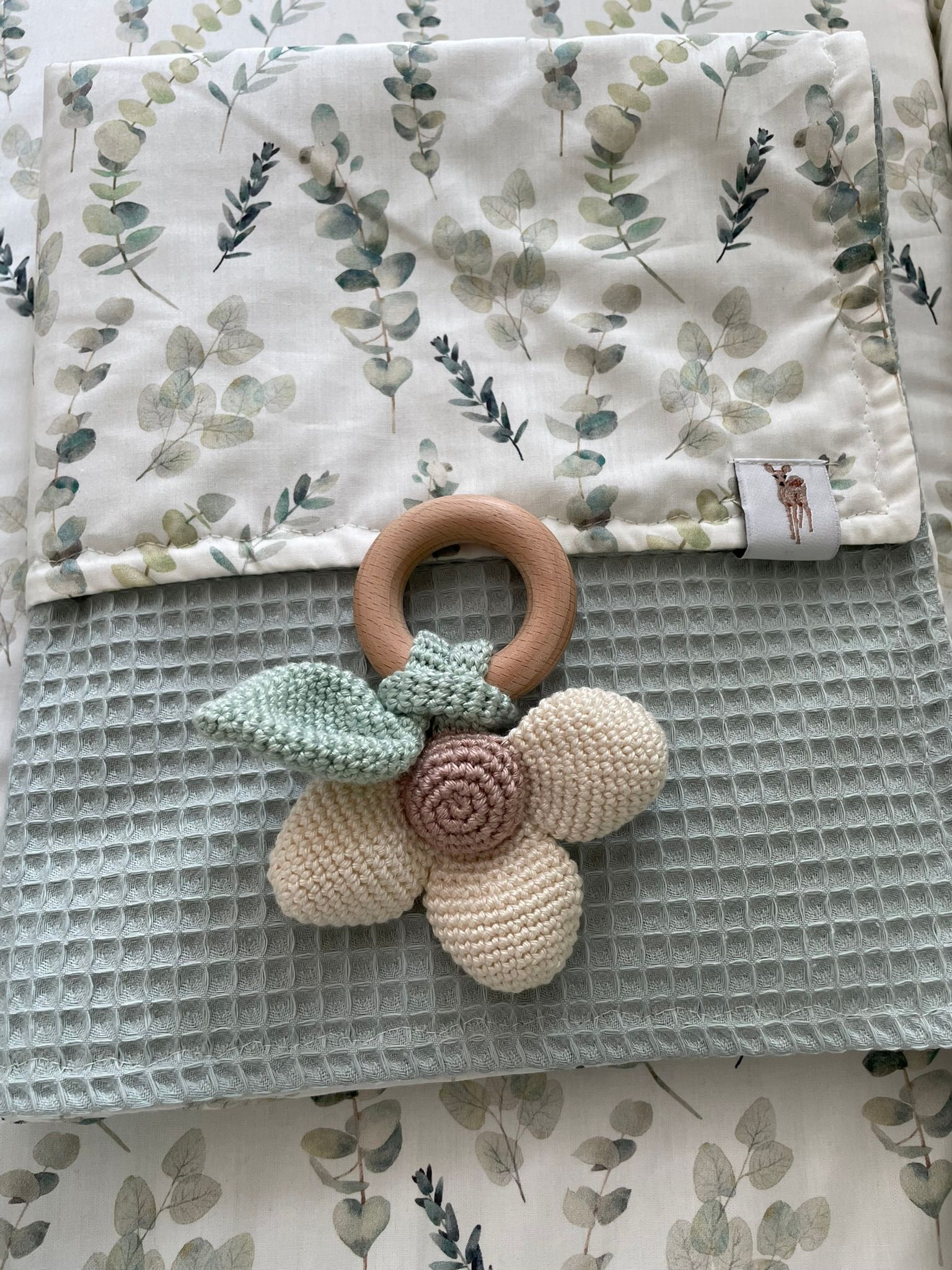 Bijtring rammelaar bloem- gehaakt