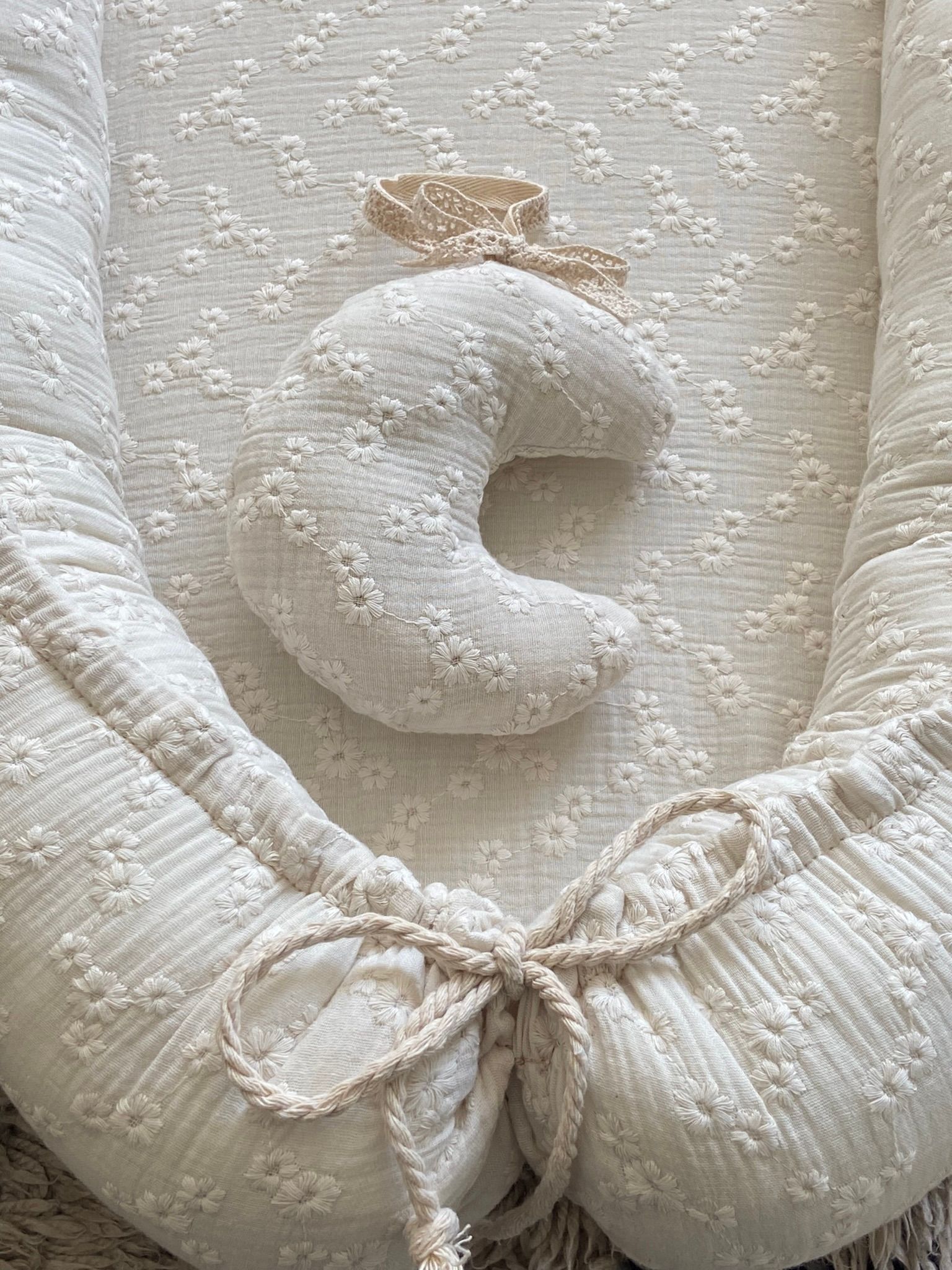 Speendoekje maantje embroidery