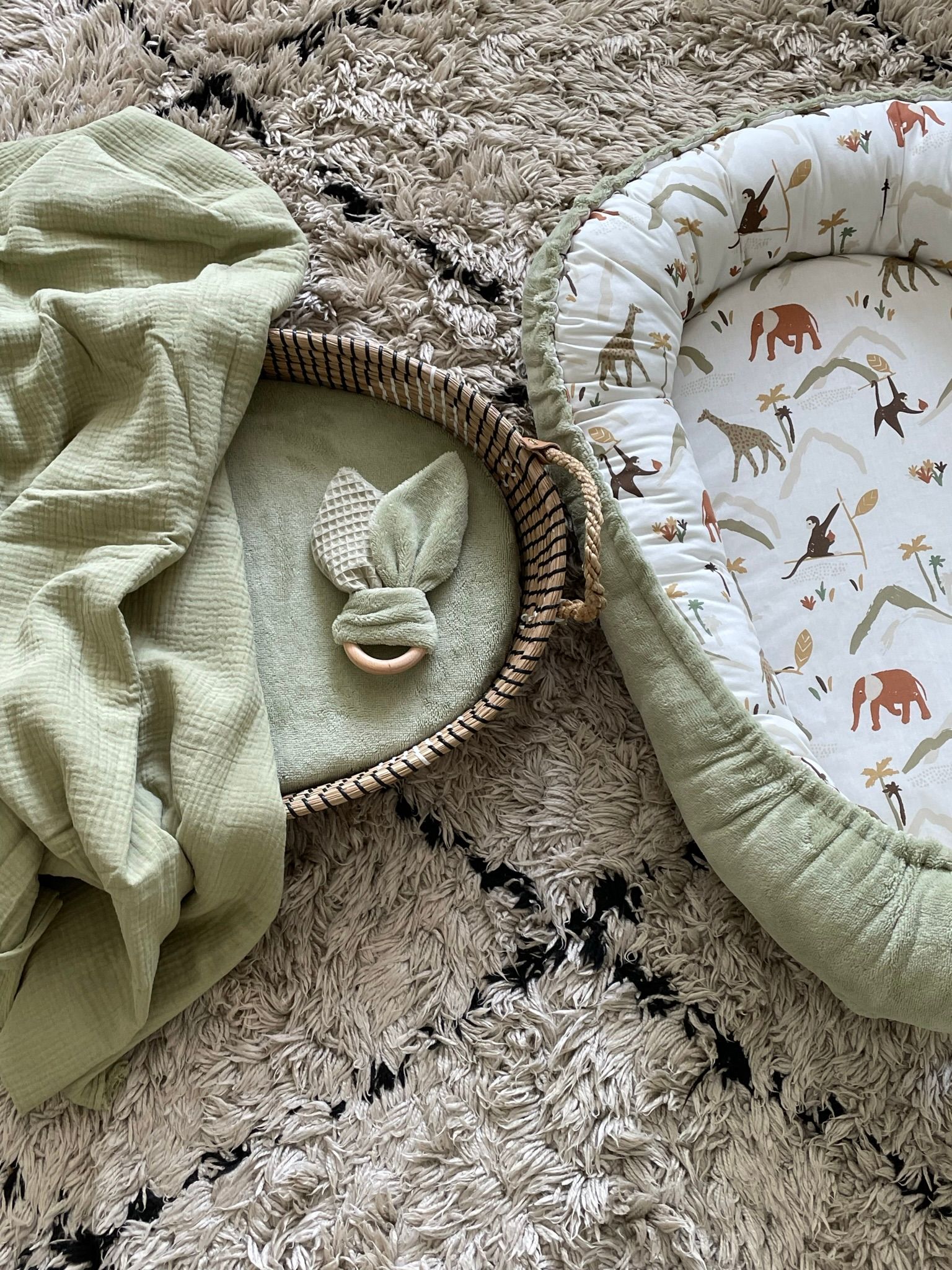 Hoeslaken bamboe olijf