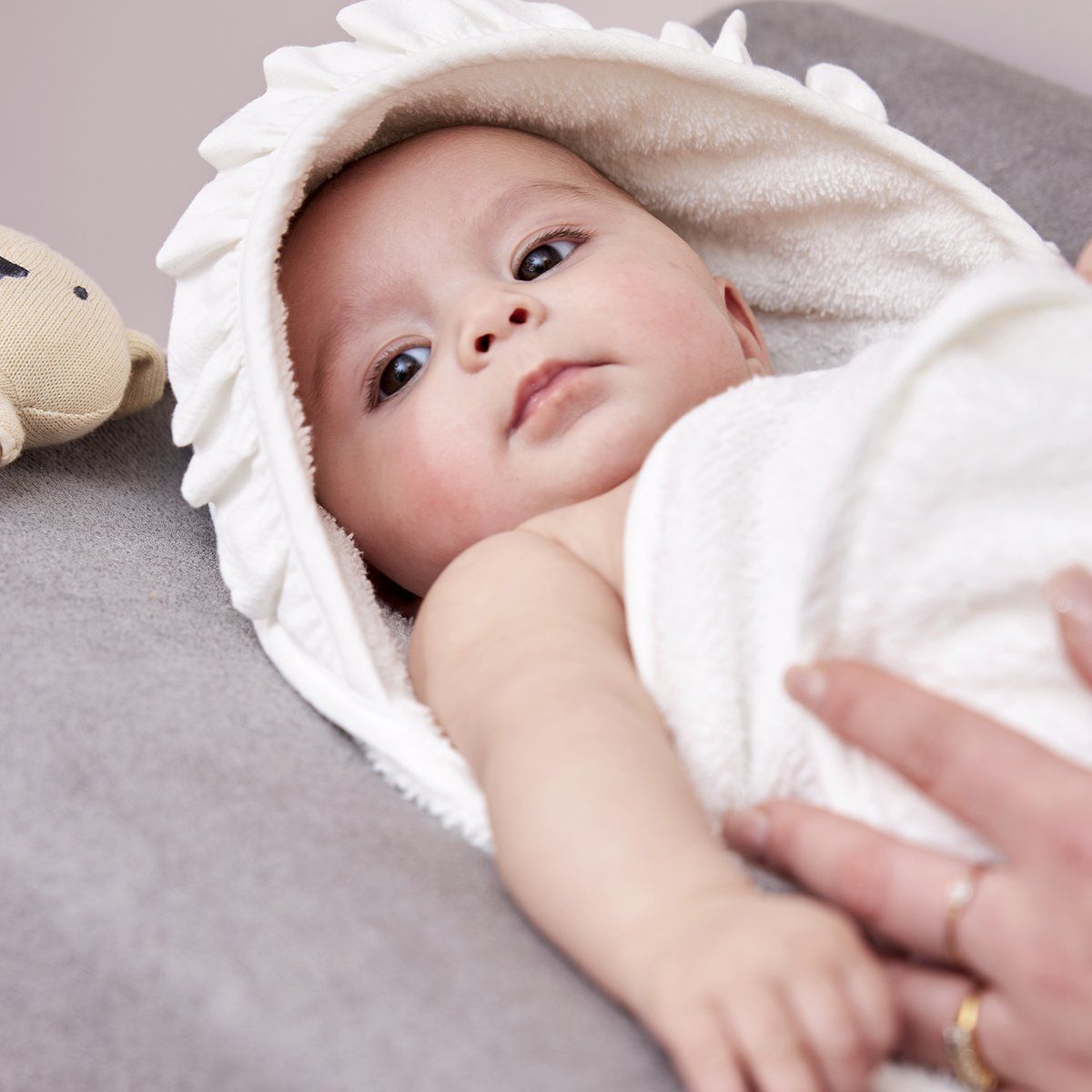 Badcape ruffle 80x80cm Meyco