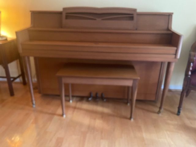 Weinbach Piano - Polished Mahogany