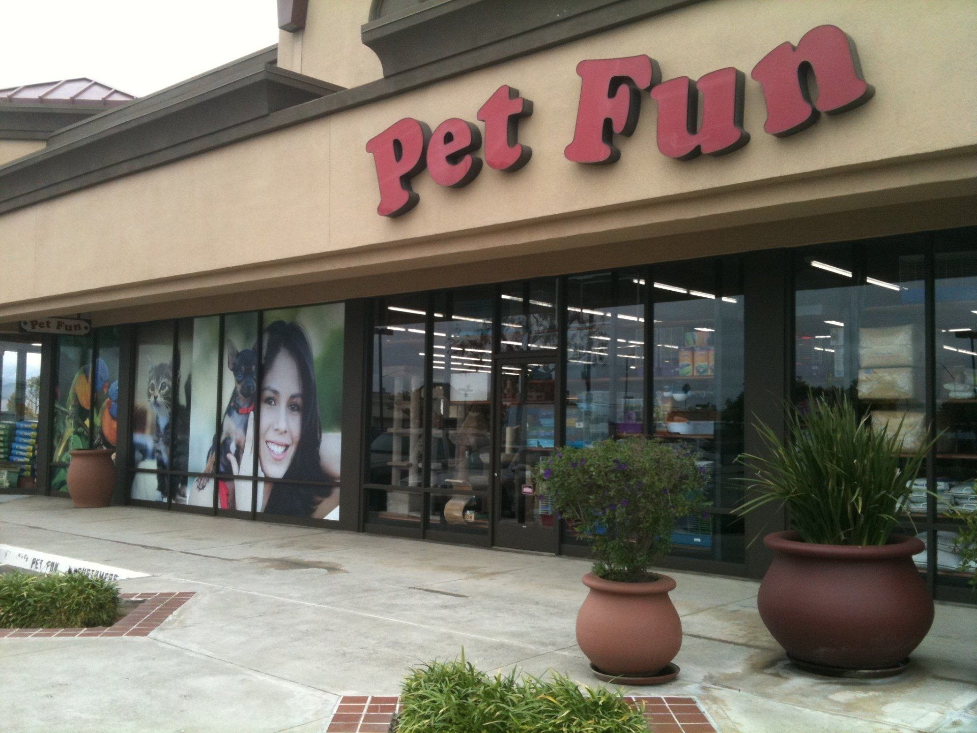 Pet Food & Supplies Salinas, CA Pet Fun at Harden Ranch Plaza