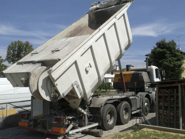 rimorchio ribaltabile