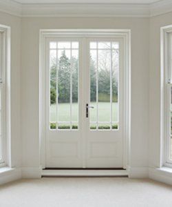 Beautifully crafted Georgian white wooden windows