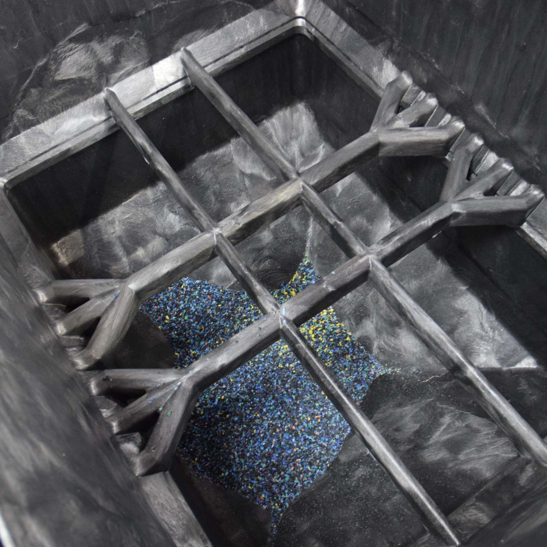 Inside CenterFlow Hopper with cross bar