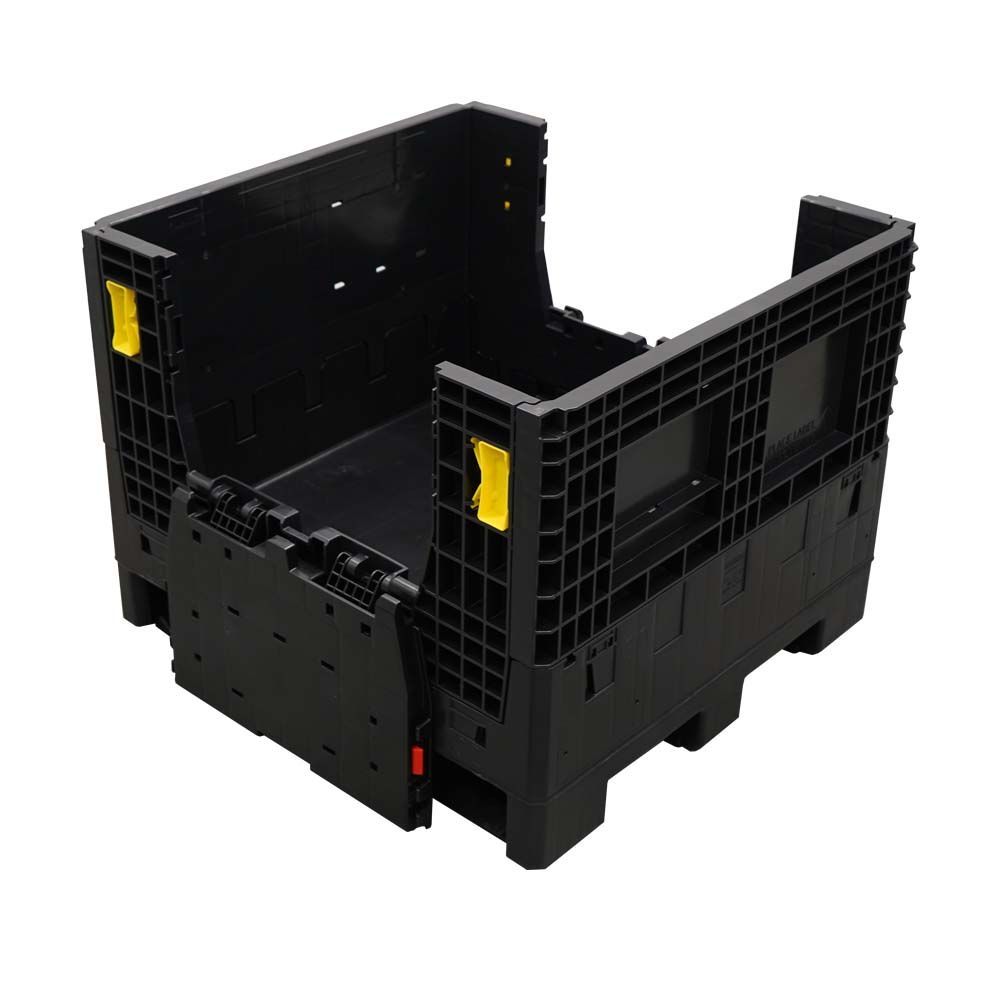 Two drop doors down of the 30x32x25 medium-duty bulk container