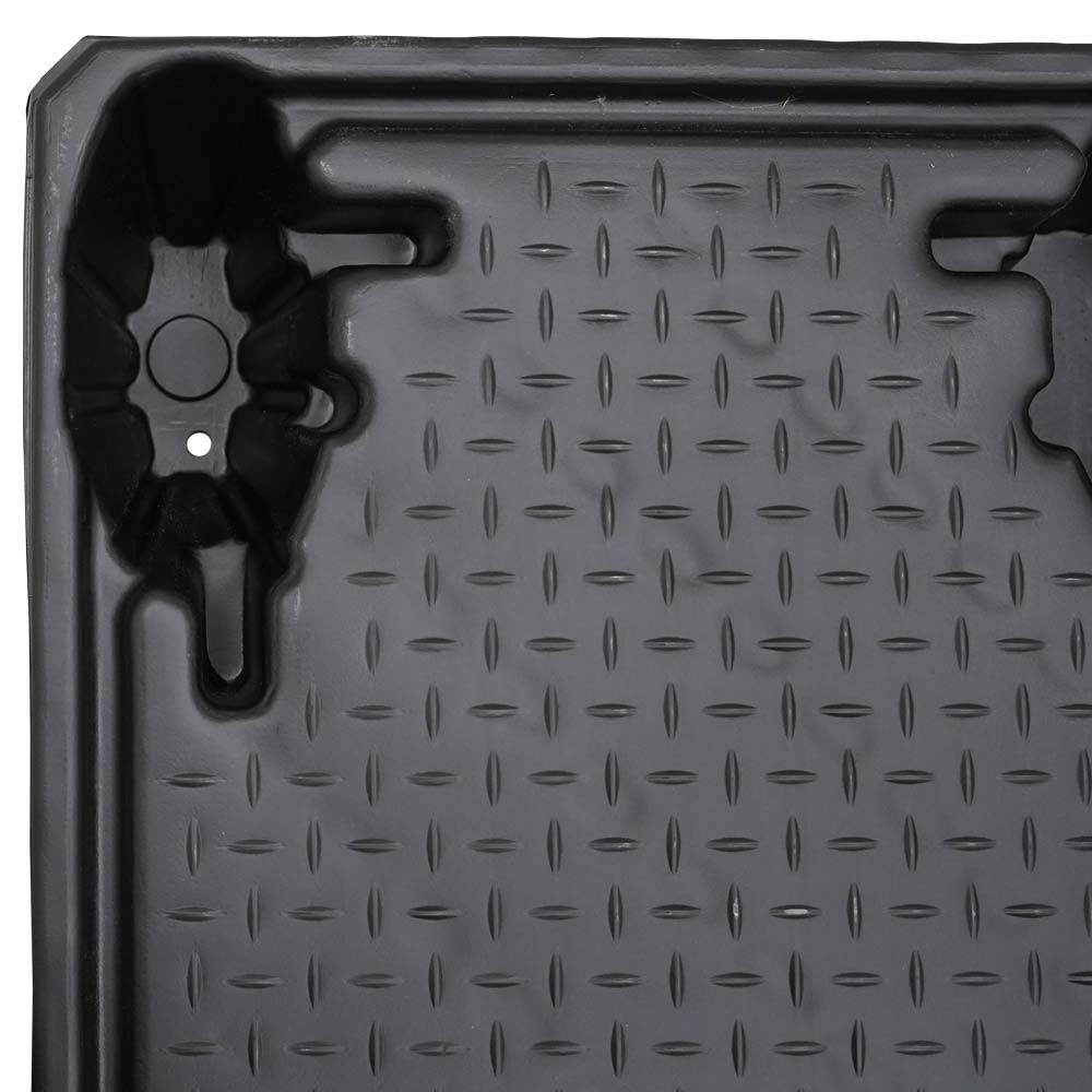 Corner foot drain hole