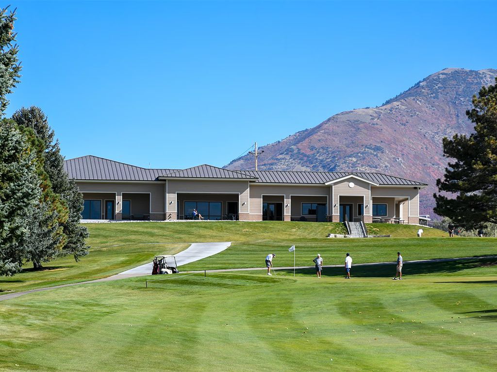 Pre-engineered metal buildings are ideal for golf course club houses