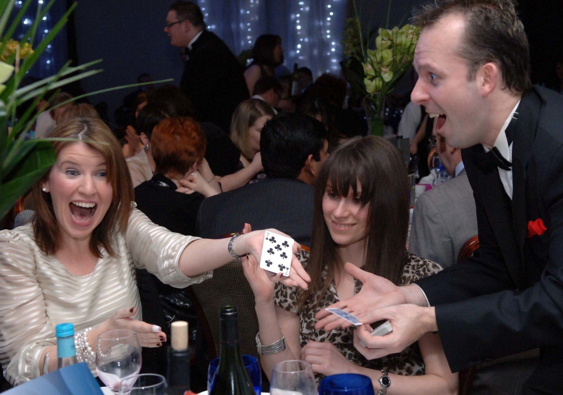 amazing close up magician in cheshire