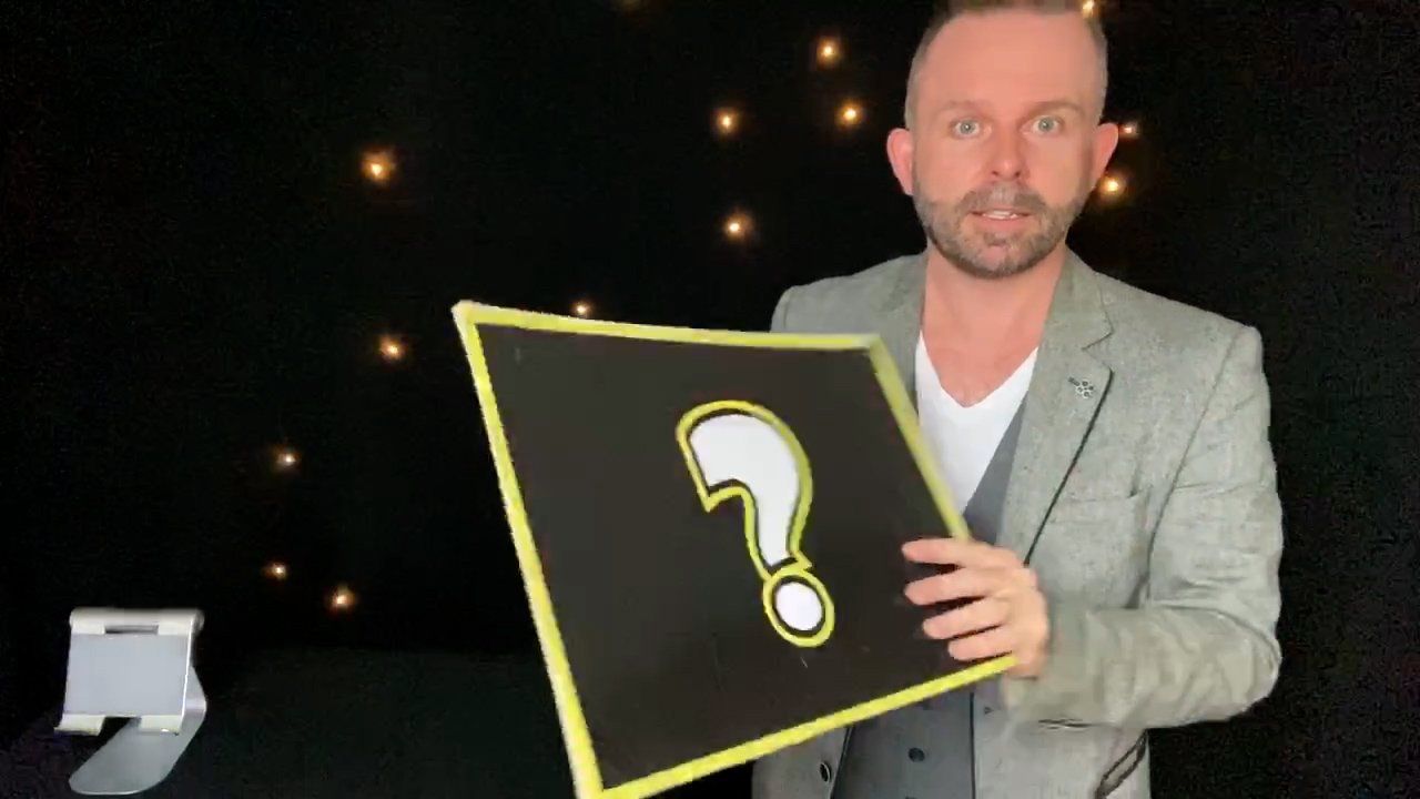 close up magician chester