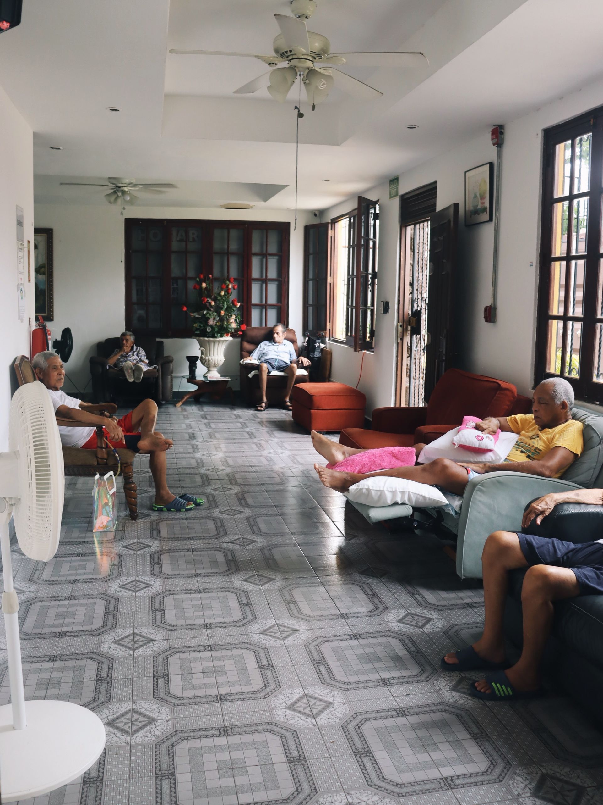 Hogar Te Ayudamos - Especialistas en cuidado geriátrico adulto mayor