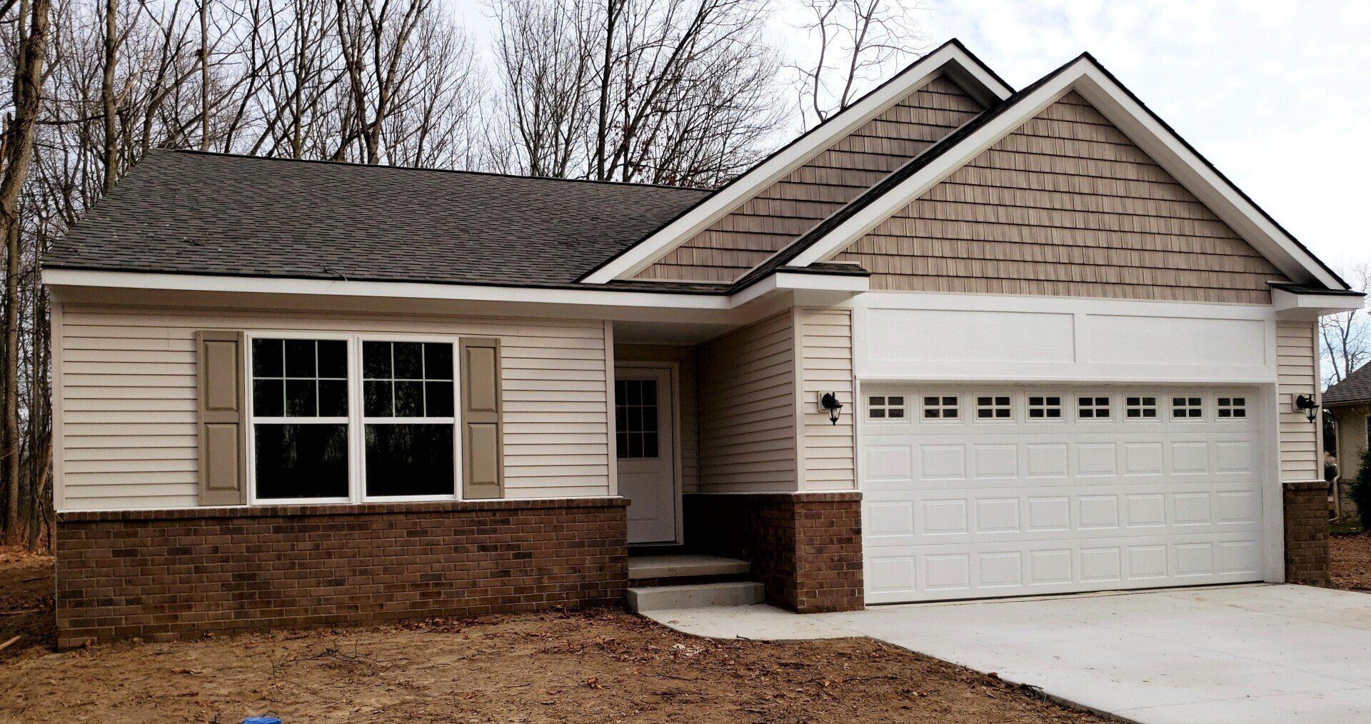 home exteriors | blue peninsula | Southfield, MI 48076