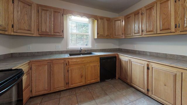 Junaluska Cabin Kitchen