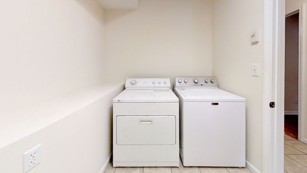 Junaluska Cabin - Laundry