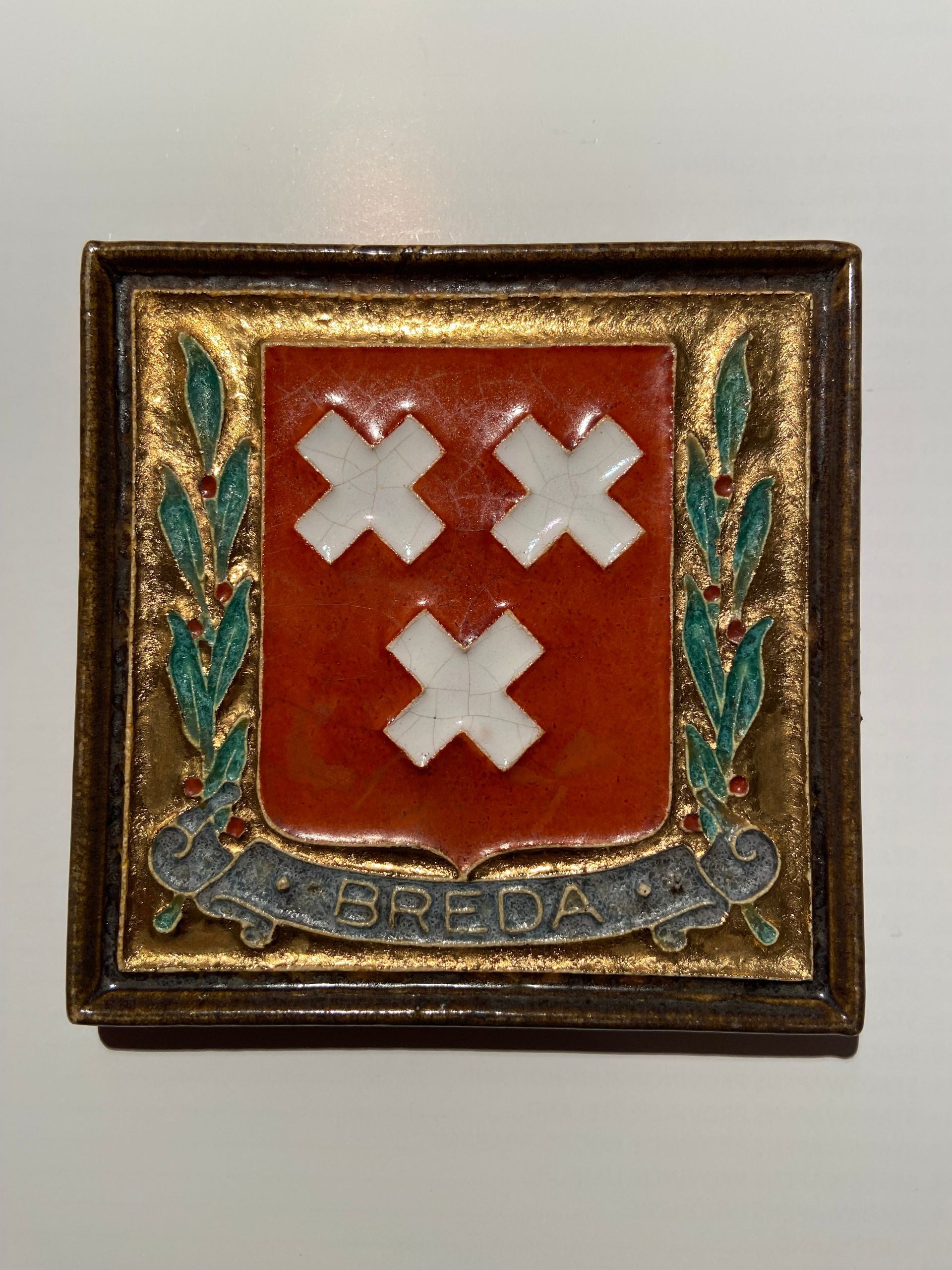 Porceleyne Fles Cloisonne wapentegel Breda