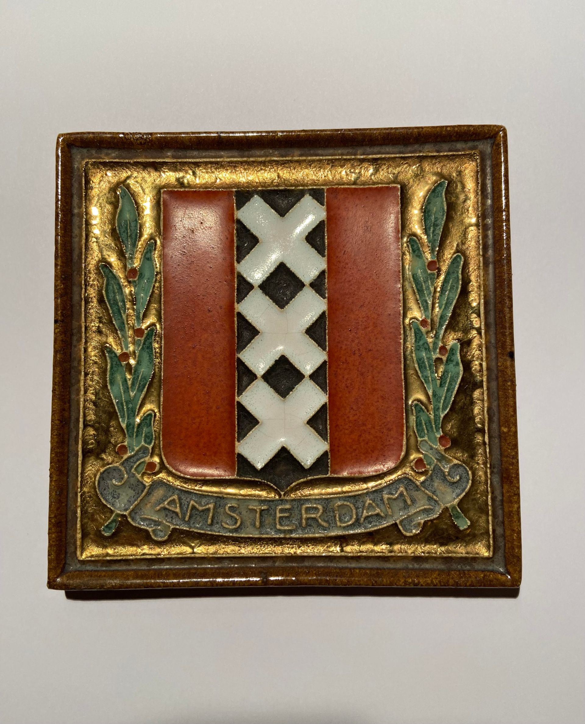 PFtegel Porceleyne Fles cloisonné antieke wapentegel Amsterdam